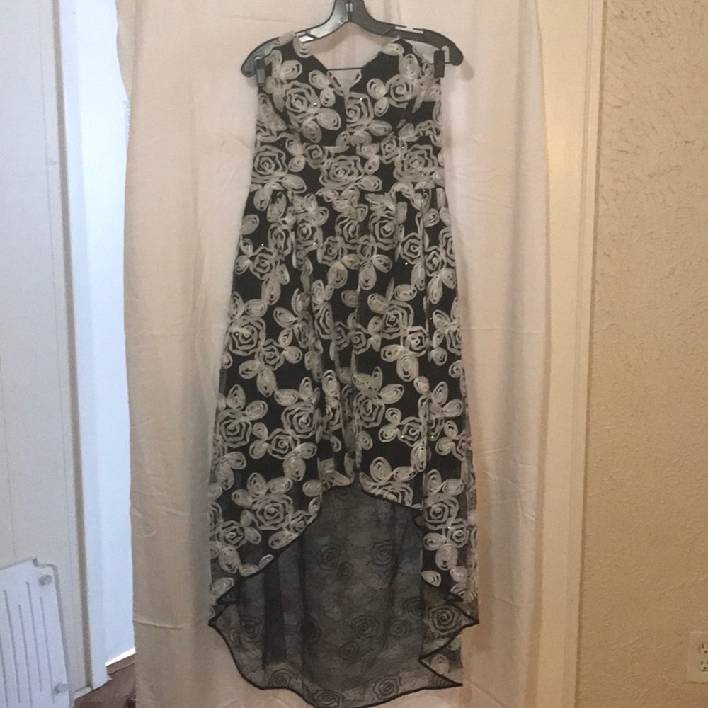 Nicole Miller Formal/Semi-Formal Dress